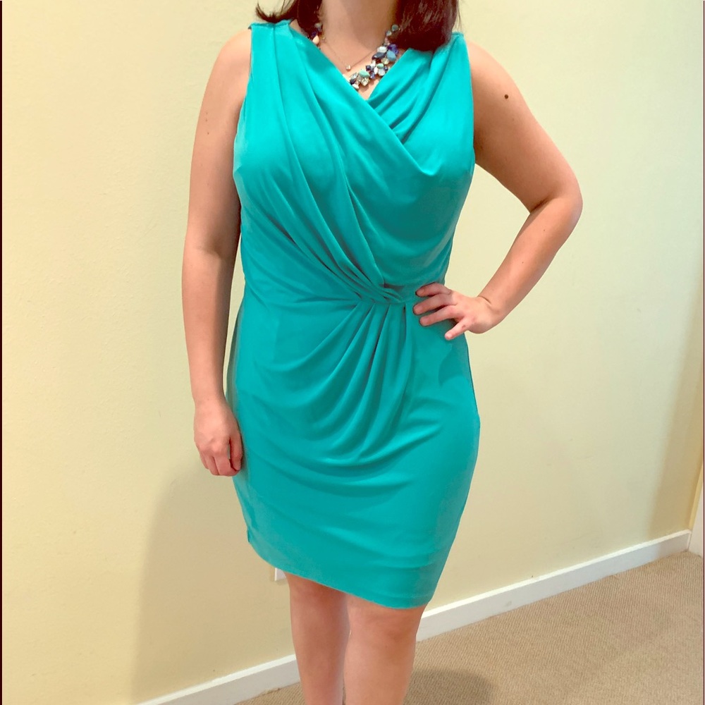Jessica Simpson Sleeveless dress